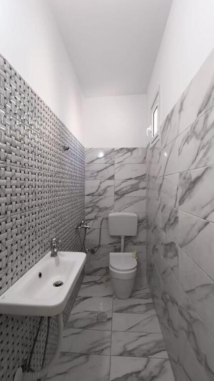 Apartament shumë i madhë në qendër të qytetit