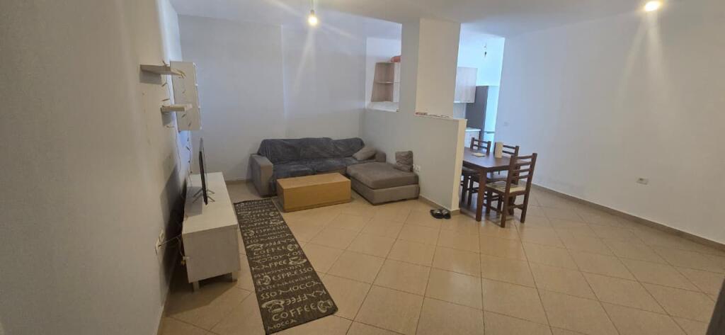 Jepet me qira 1+1 Kompleksi Panorama