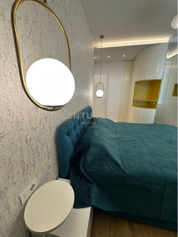 JEPET APARTAMENT 2+1+2 PËR QIRA – ISH FUSHA E AVIACIONIT, TIRANË