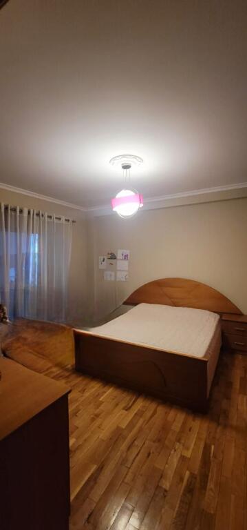 Apartament 2+1 per shitje, Kamez