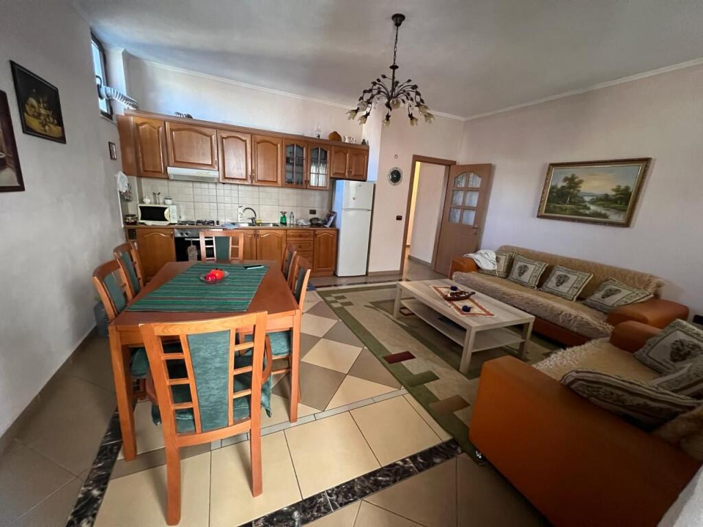 Appartamento 2+1 in vendita a Mine Peza