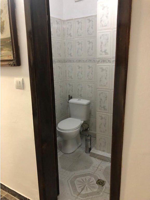 Qera, Ambient per Zyra 3+1, 21 Dhjetori, Tirane