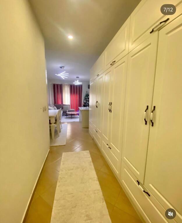 Shitet apartament''''''' 2+1'''''' okazion ne Fresk