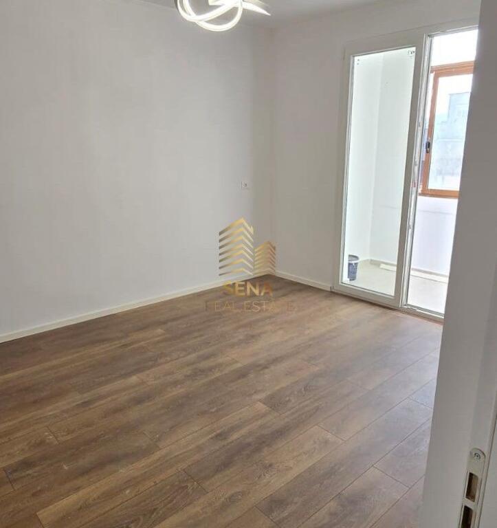 For sale, Apartment 1+1+STORAGE, 21 Dhjetori, 140,000 Euro