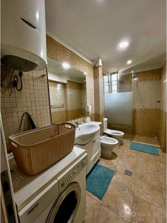 Apartament 1+1 me qira ne Qender, tek Piazza, mbrapa Muzeut Kombetar