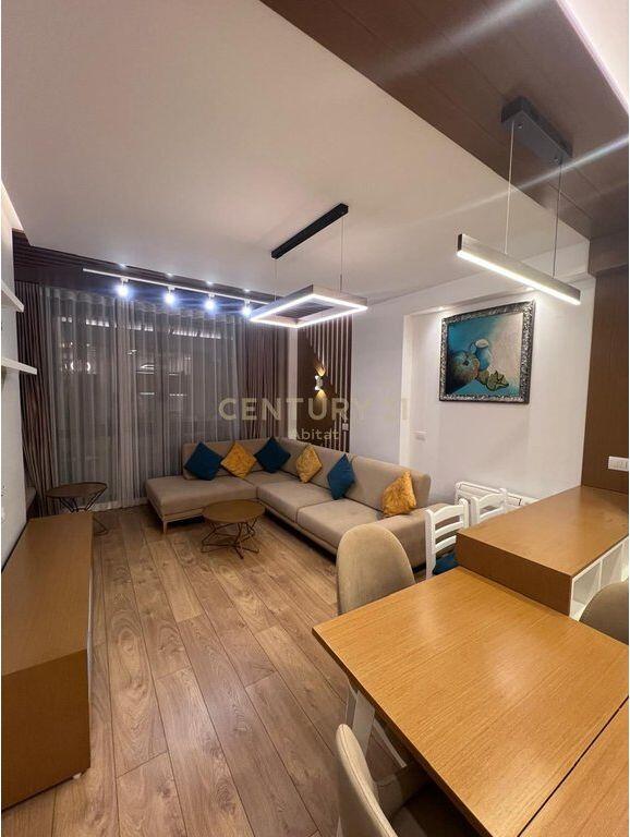 JEPET APARTAMENT 2+1+2 PËR QIRA – ISH FUSHA E AVIACIONIT, TIRANË