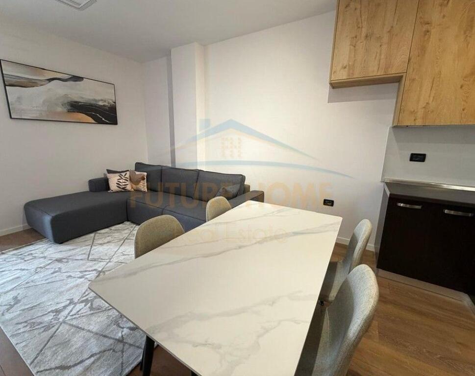 Shitet, Apartament 2+1, Unaza e Re, Tiranë