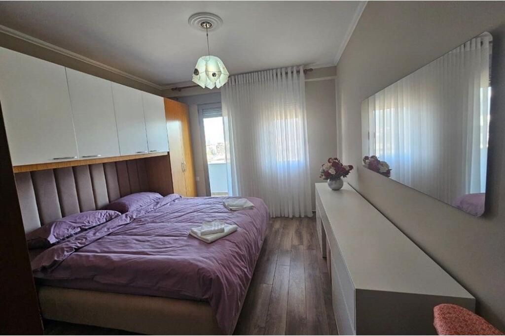 Apartament 1+1 tek Rruga e Kavajes