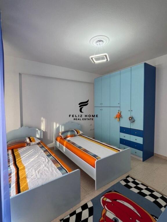 APARTAMENT ME QERA 2+1+2 PALLATI ME SHIGJETA 650 EURO