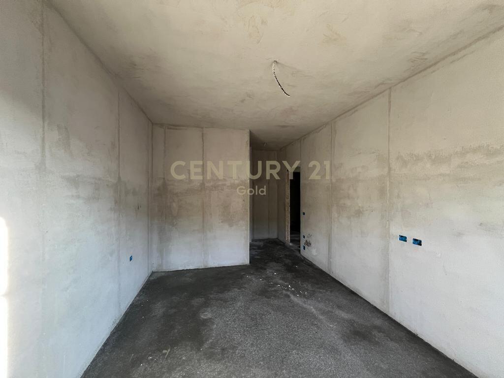 Shesim Apartament 2+1+2 – Rezidenca “Lidhja e Prizrenit”, Paskuqan!