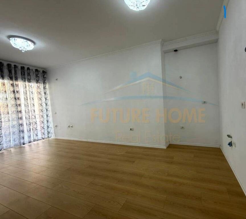 In vendita, Appartamento 2+1, Fresk, Tirana