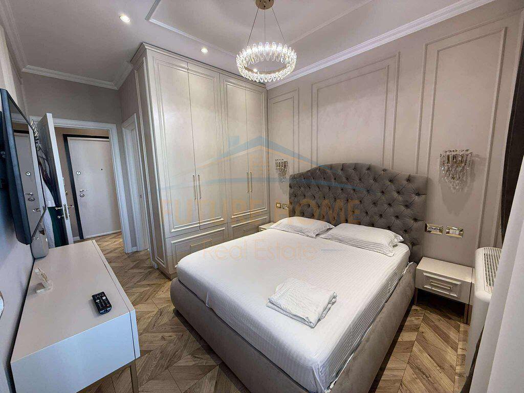 Shitet, Apartament 2+1+2, "Square 21", Rruga e Kavajes, Tiranë