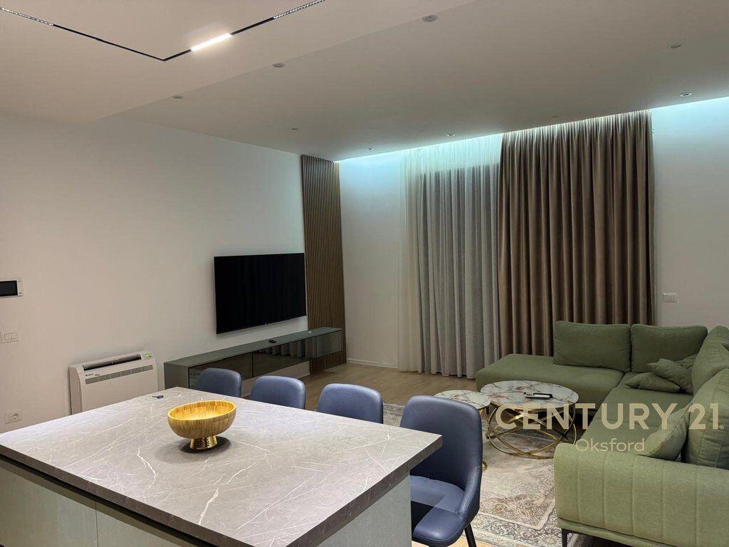 APARTAMENT PER QIRA 2+1+2+POST PARKIMI, TEK KOMPLEKSI "DELIORGJI"!
