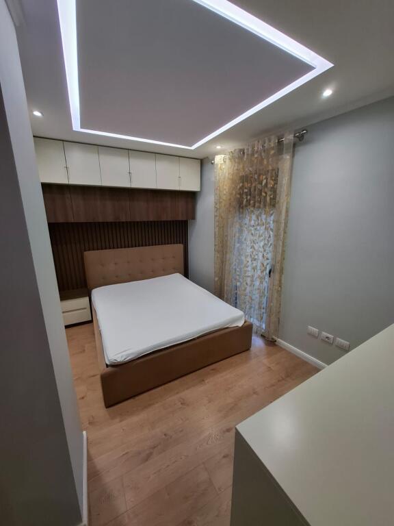 Apartament me qera 1+1 📍Zogu Zi, perballe karburant Gazheli