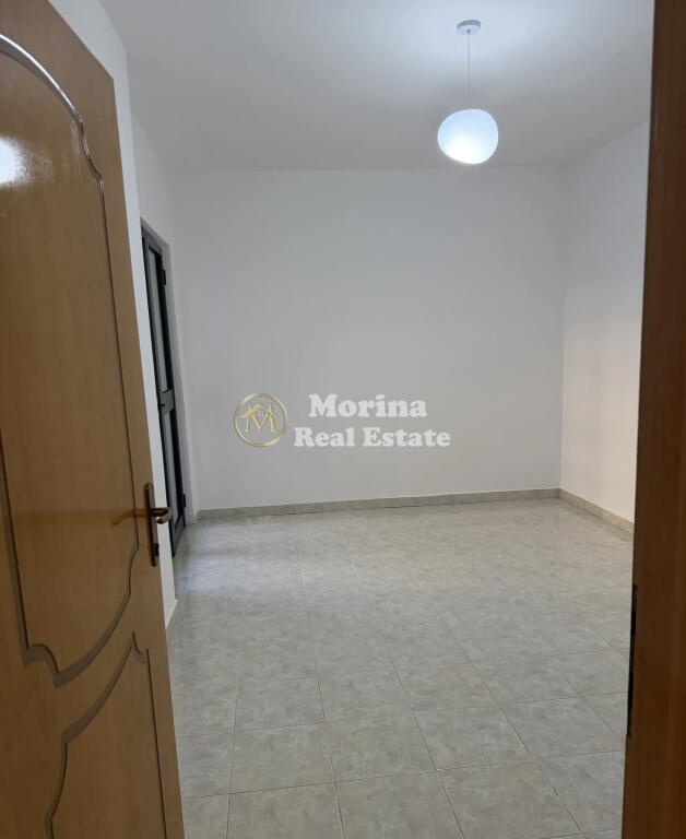 Qera | Apartament 2 + 1 | Komuna e Parisit, Rruga Skender Luarasi | 750 €/muaj
