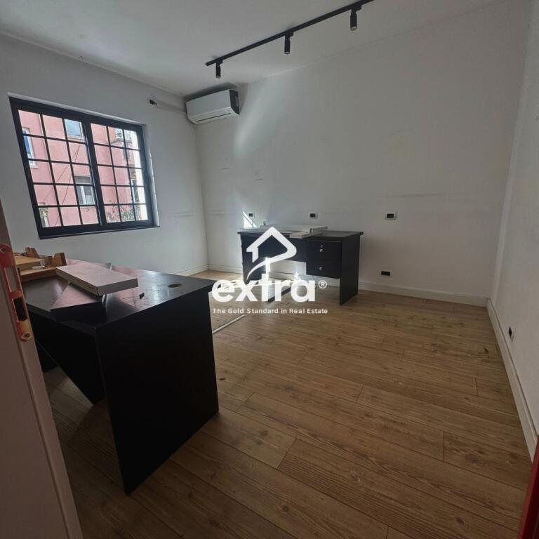 LOCALE COMMERCIALE IN AFFITTO