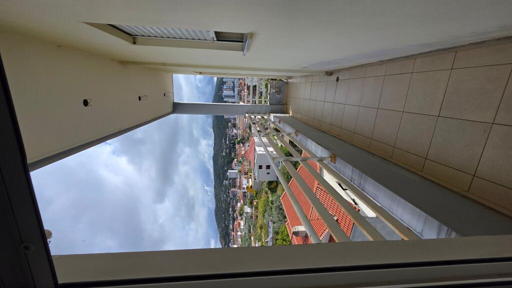 SHITET APARTAMENT 2+2 SHËTITOREN E PALMAVE LUSHNJE