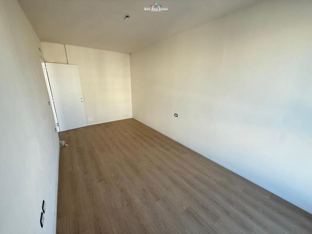 Apartament ne shitje 1+1 Tek Kompleksi Turdiu, Fusha E Aviacionit   (ID B110508) Tirane