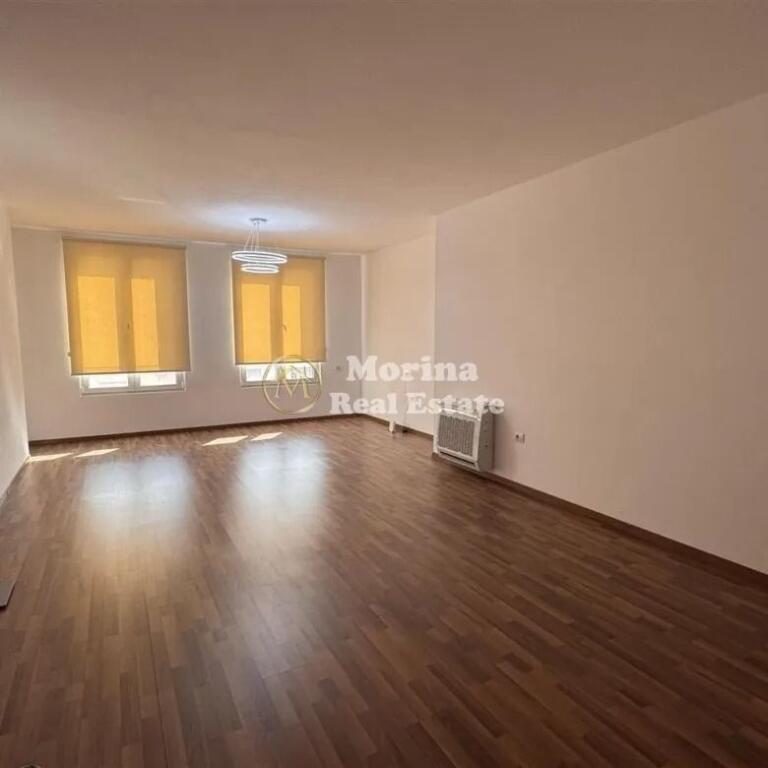 Qera | Ambjent Biznesi | Rruga Themistokli Gërmenji | 750 €/muaj