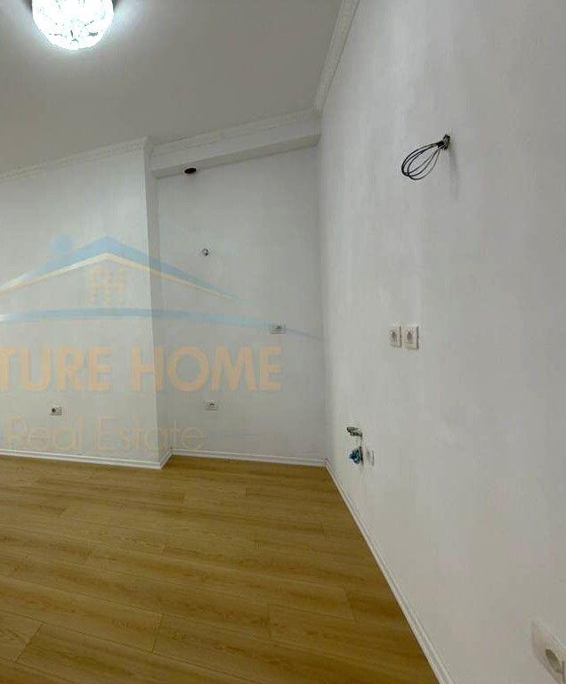 Shitet, Apartament 1+1, Rruga Thesarit, Fresk, Tirane
