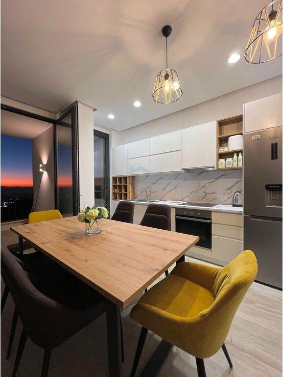 Affitto, Appartamento 2+1+2+POSTO AUTO, Fresku, Tirana.