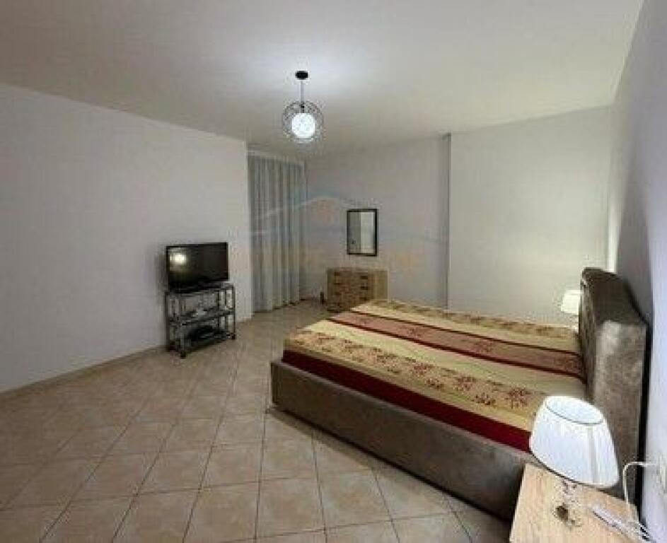 Qira, Apartament 2+1, Rruga e Kavajës, Tiranë