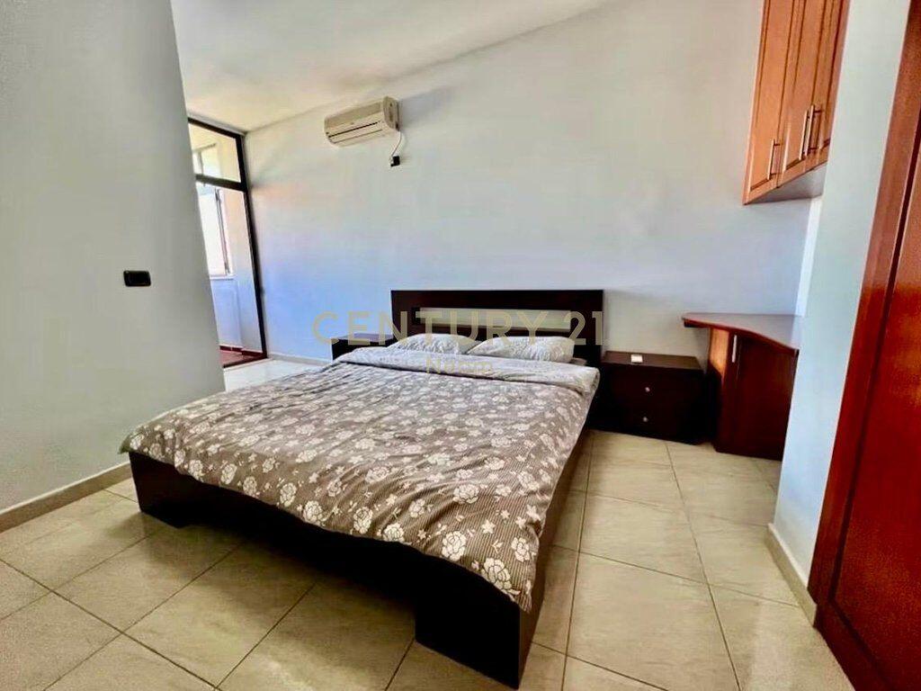 SHESIM, APARTAMENT 2+1+2 me 2 PARKIME, QENDËR e TIRANËS‼️