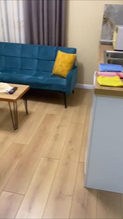 APARTAMENT 1+1. 35000 LEKE.QYTET STUDENTI