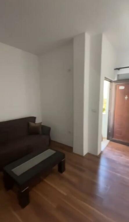 Apartament me qera 1+1 📍Liqeni Thatë