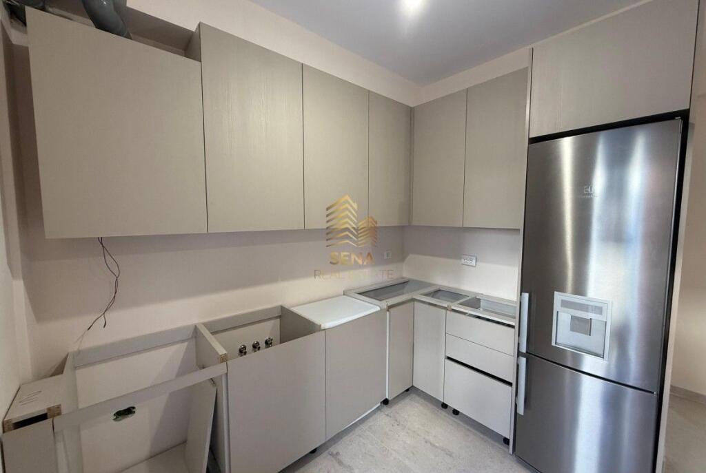 Qira, Apartament 1+1+verande, Komuna e Parisit -prane Kristal Center, 550 Euro/muaj  i Diskutueshem  