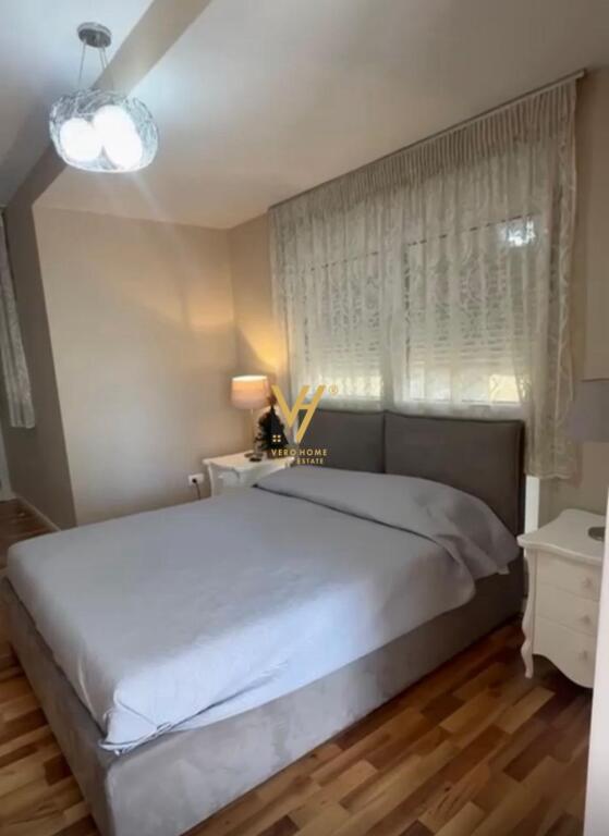 JEPET APARTAMENT 1+1 ME QIRA NE MYSLYM SHYR 75.000 LEKE