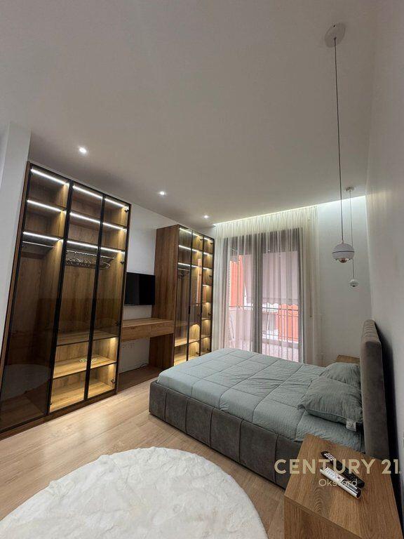 APARTAMENT PER QIRA 2+1+2+POST PARKIMI, TEK KOMPLEKSI "DELIORGJI"!
