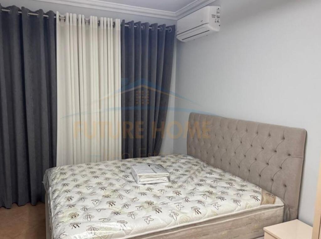 Apartament me qera 2+1, Rruga e Kavajës, Tiranë