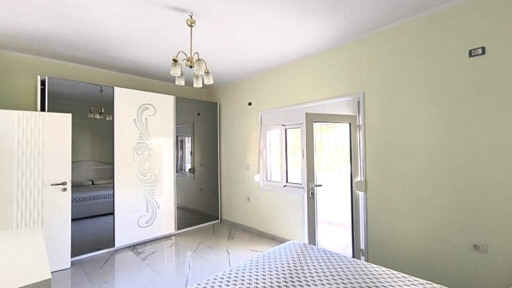 Apartament shumë i madhë në qendër të qytetit