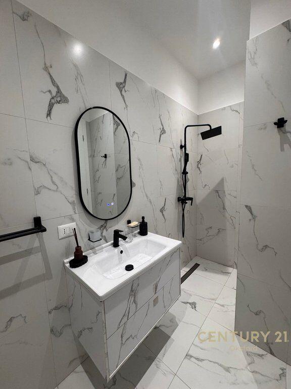 APARTAMENT PER QIRA 2+1+2+POST PARKIMI, TEK KOMPLEKSI "DELIORGJI"!