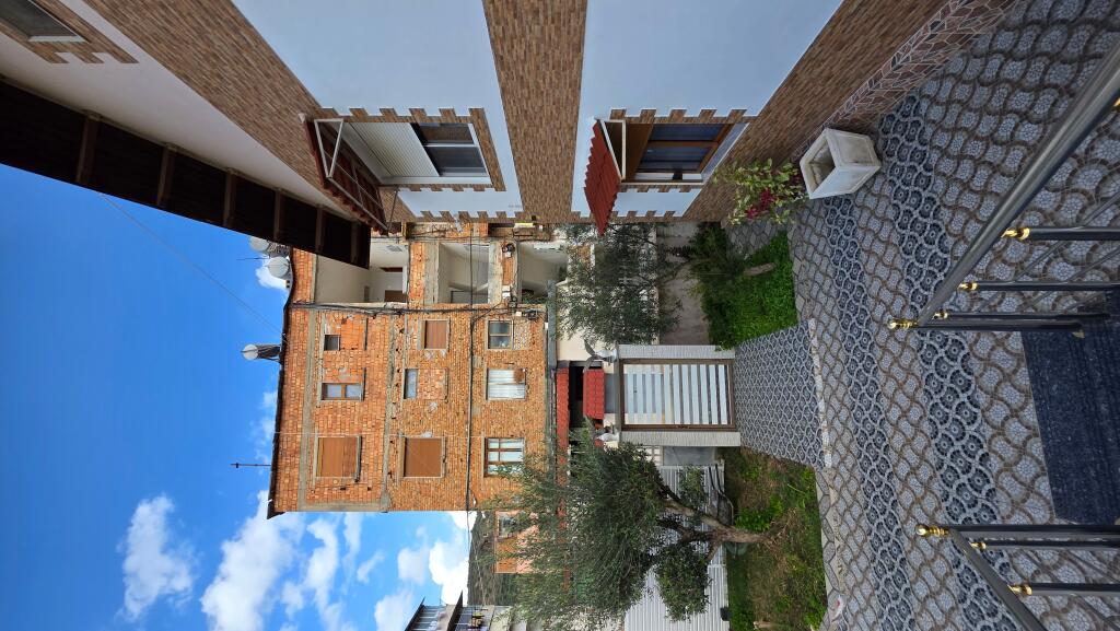 SHITET SUPER VILË NË  LUSHNJE