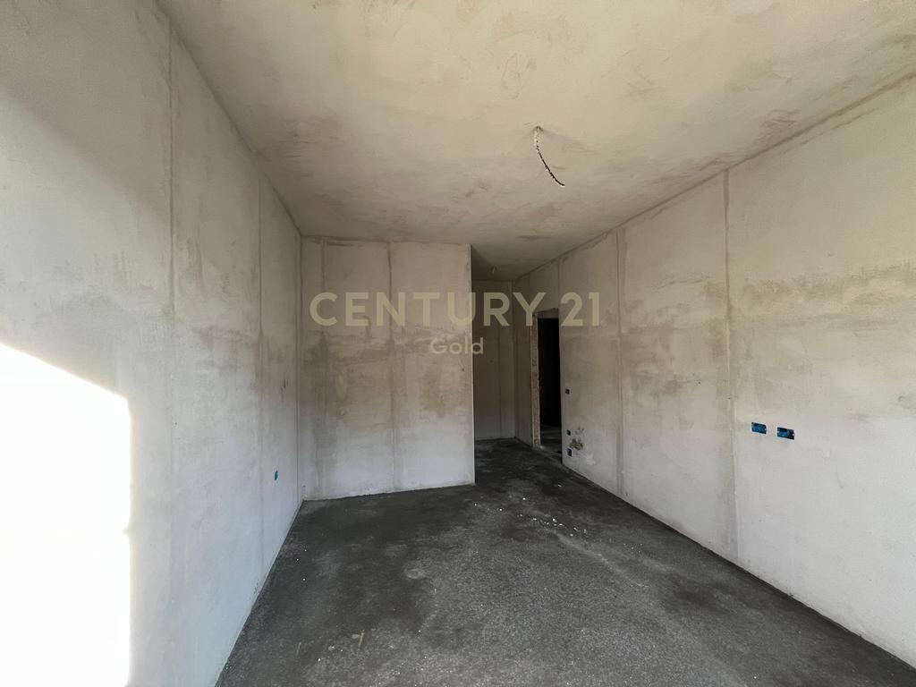 Shesim Apartament 2+1+2 – Rezidenca “Lidhja e Prizrenit”, Paskuqan!