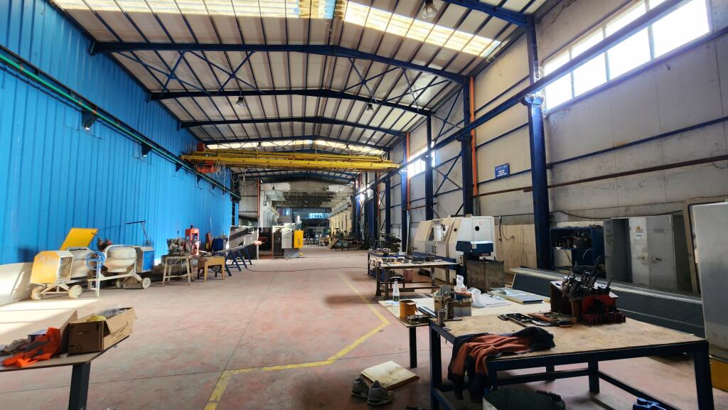 SHITET KAPANON TRUALL NDERTESE ZYRA LUSHNJE