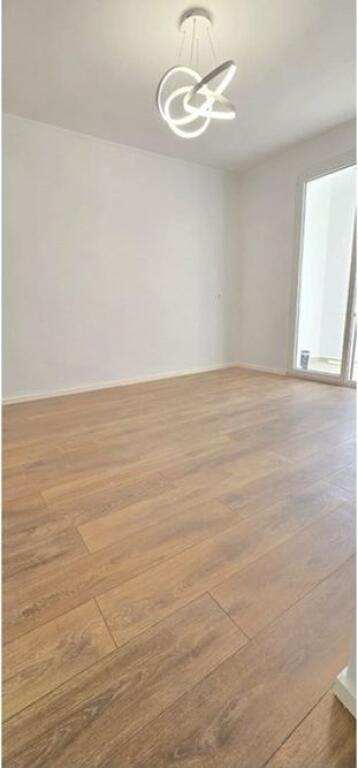 Apartament - Për Shitje - Rruga Frosina Plaku, Tiranë(ID: 530191031-732)