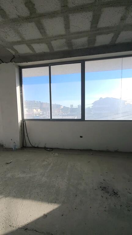 PRONË KOMERCIALE – MUNDËSI KTHIMI NË APARTAMENT / DHOMA PËR HOTELERI / AIRBNB