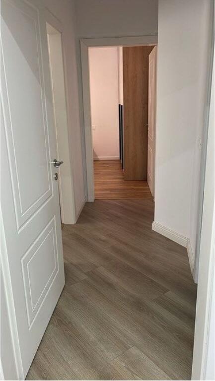 Appartamento 2+1+2 con posto auto vicino al ristorante Fresku