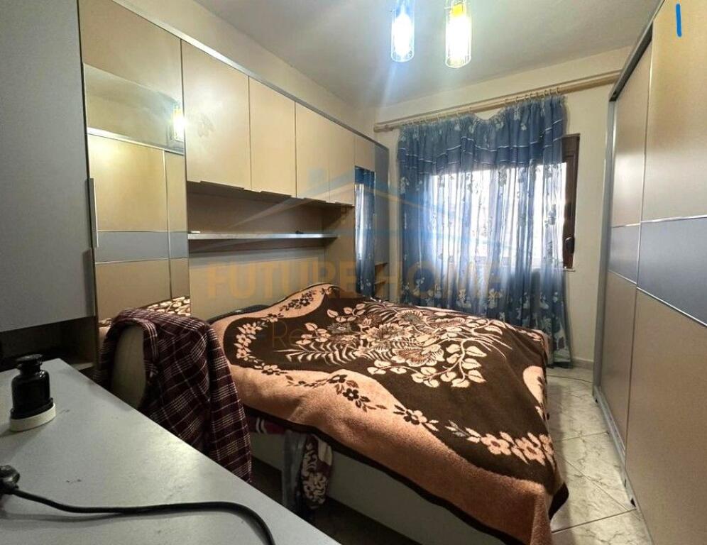 Shitet Apartament 3+1+2 prane Pediatrise, Tirane