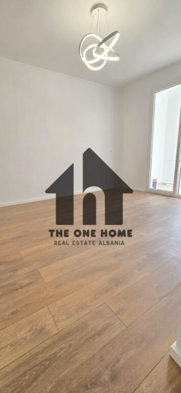 Ap.Shitje 1+1 mbrapa Hotel Mondial 21-Dhjetori.