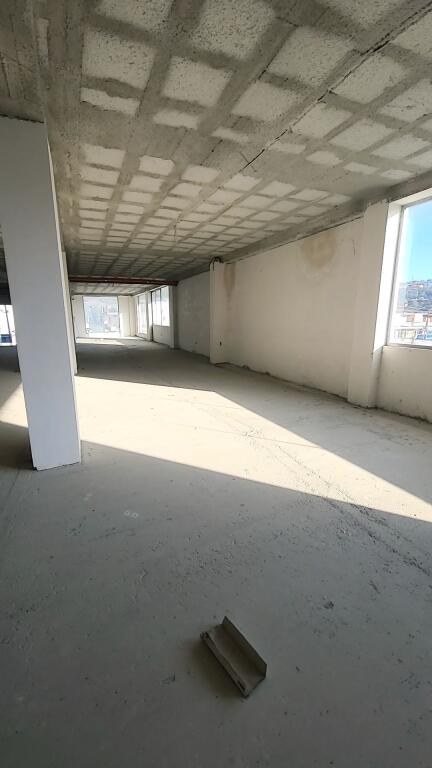 PRONË KOMERCIALE – MUNDËSI KTHIMI NË APARTAMENT / DHOMA PËR HOTELERI / AIRBNB