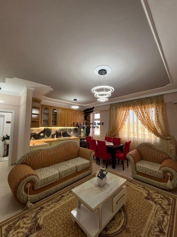 APARTAMENT ME QERA 2+1+2 PALLATI ME SHIGJETA 650 EURO