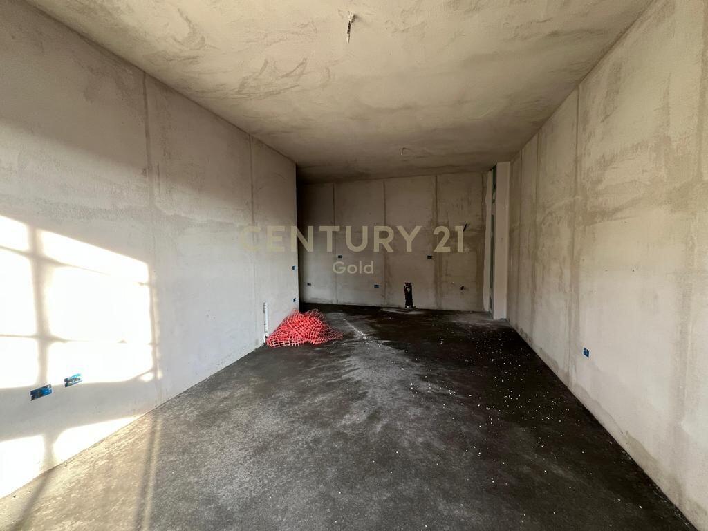 Shesim Apartament 2+1+2 – Rezidenca “Lidhja e Prizrenit”, Paskuqan!