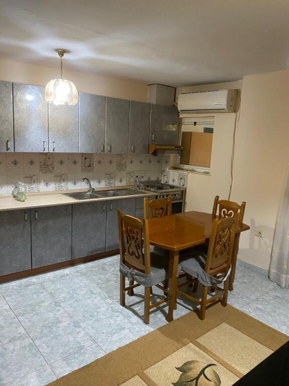 🏢Hoxha Tahsim Street, near Optika Roma, apartment for rent, 1+1, furnished. 40,000 Leke