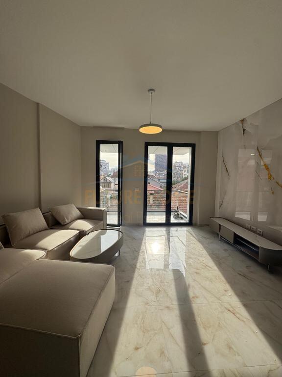 Qera, Apartament 2+1+2, rruga Naim Frasheri , Tirane