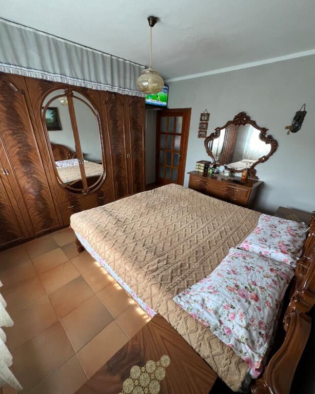 SHITET APARTAMENT 2+1 NE ALLIAS, RR. NJAZI MEKA 📍 Vendndodhja: Allias,