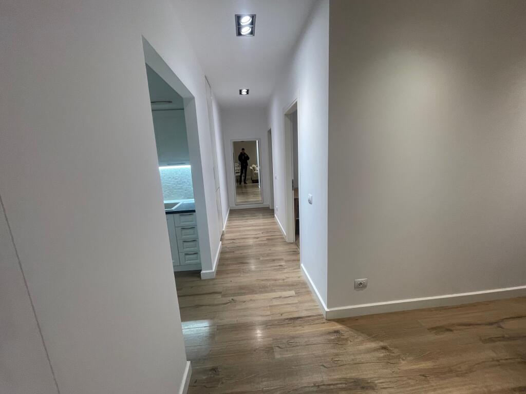 Jepet apartament me qera tek Ambasador 3